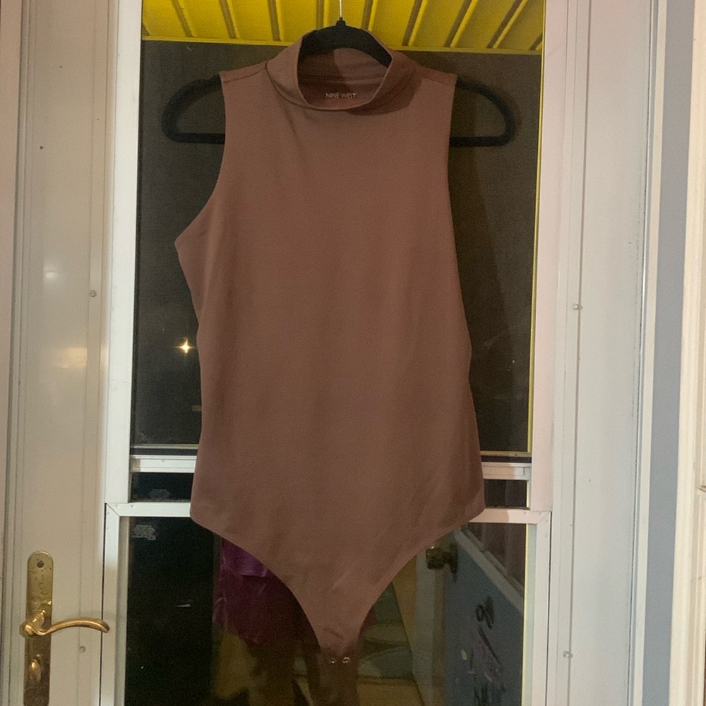 Women’s Nine West Chocolate Brown Mock Neck Bodysuit Size Large